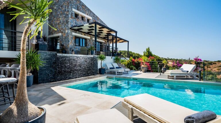 luxury villas in Crete