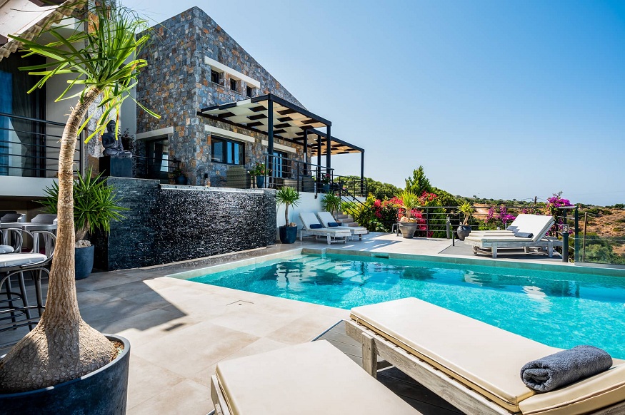 luxury villas in Crete